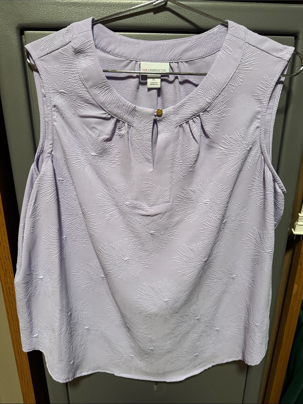 Liz Claiborne Light Lavender Textured Sleeveless Top